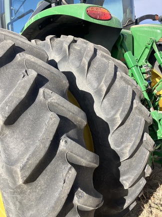 2015 John Deere 7230R Tractor