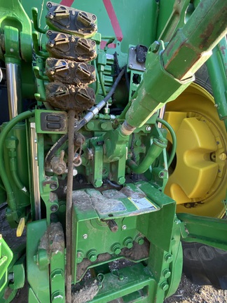 2015 John Deere 7230R Tractor