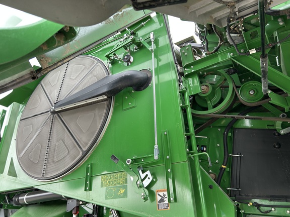 2024 John Deere X9 1000 Combine