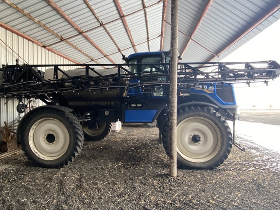 2015 New Holland SP.275R Sprayer/High Clearance