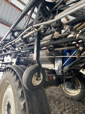 2015 New Holland SP.275R Sprayer/High Clearance