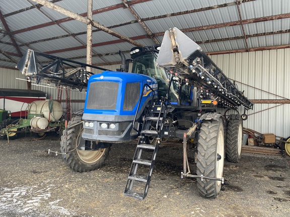 2015 New Holland SP.275R Sprayer/High Clearance