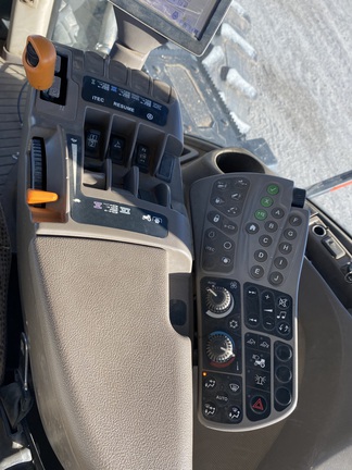 2012 John Deere 9560R Tractor 4WD