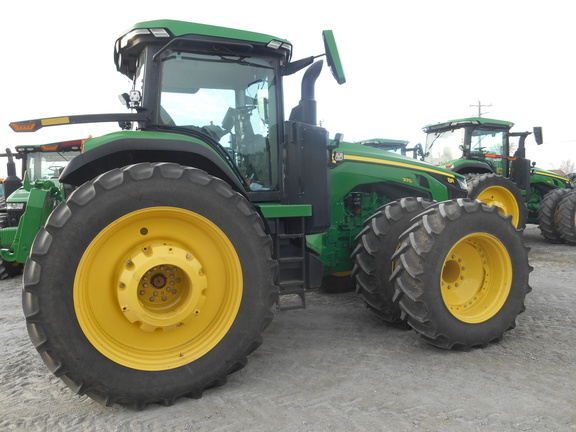 2021 John Deere 8R 370 Tractor