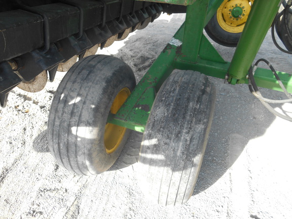 1993 John Deere 455 Drill