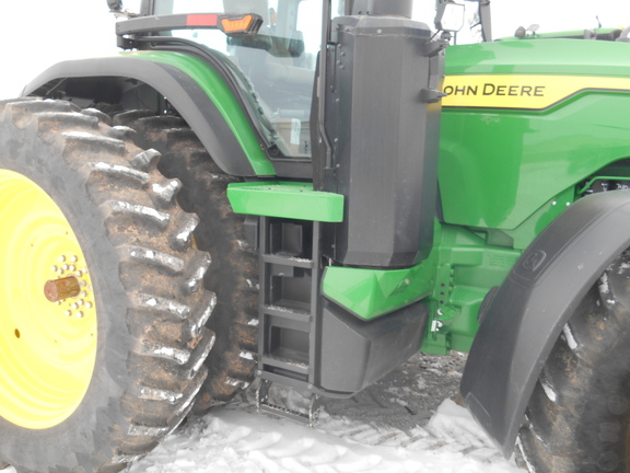 2022 John Deere 8R 340 Tractor