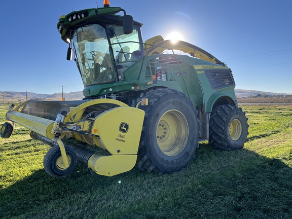 2023 John Deere 9800 Forage Harvester