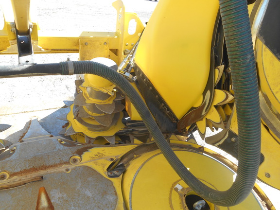 2023 John Deere 770 Header RowCrop