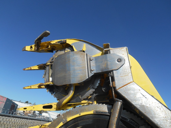 2023 John Deere 770 Header RowCrop