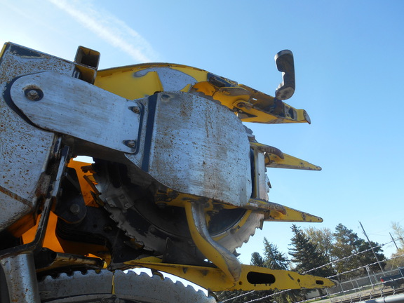 2023 John Deere 770 Header RowCrop