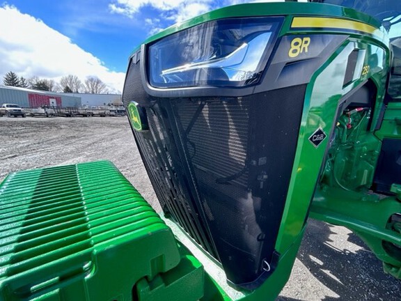 2023 John Deere 8R 250 Tractor