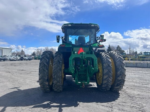 2023 John Deere 8R 250 Tractor