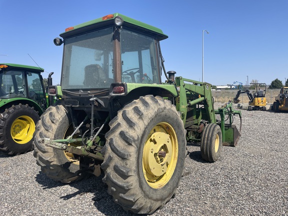 John Deere 2950 Tractor