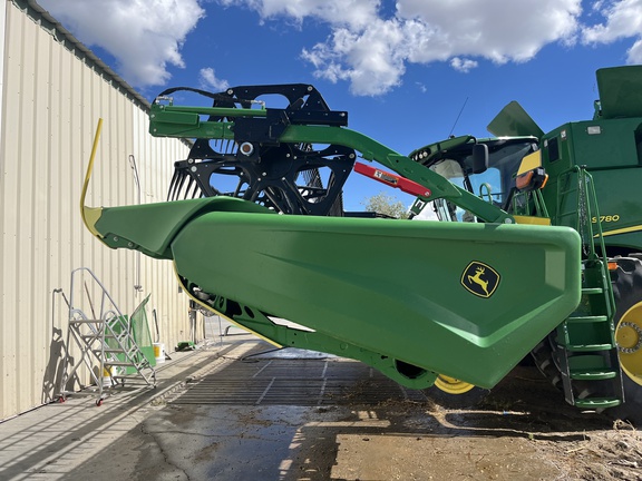 2023 John Deere HD35R Header Combine