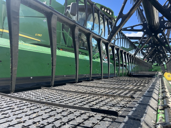 2023 John Deere HD35R Header Combine