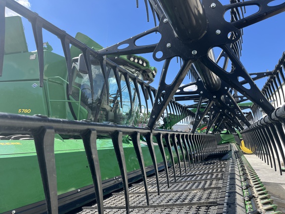 2023 John Deere HD35R Header Combine