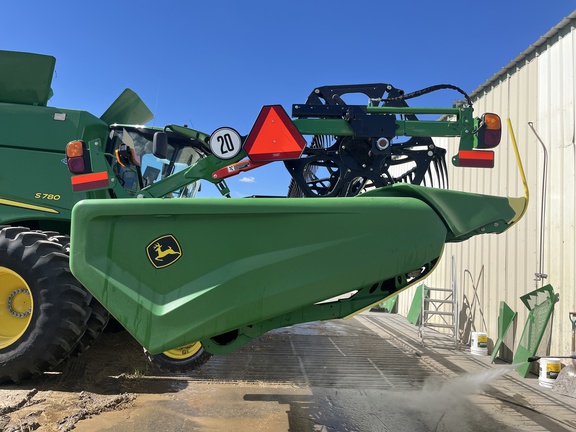 2023 John Deere HD35R Header Combine