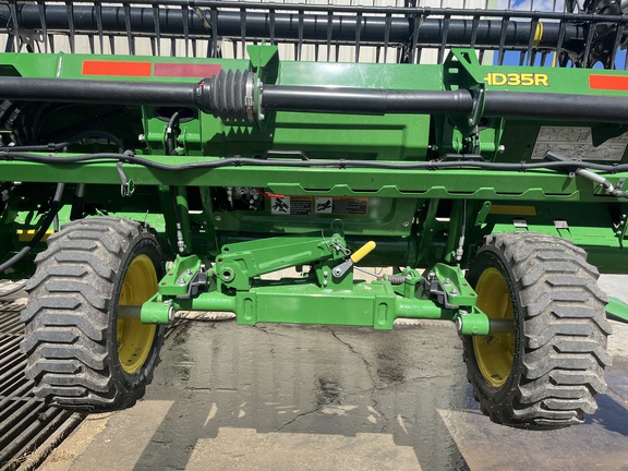 2023 John Deere HD35R Header Combine
