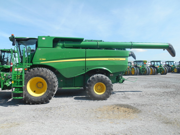 2019 John Deere S780 Combine