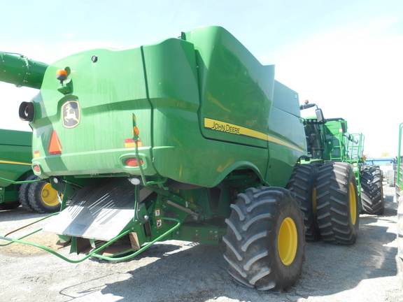 2019 John Deere S780 Combine