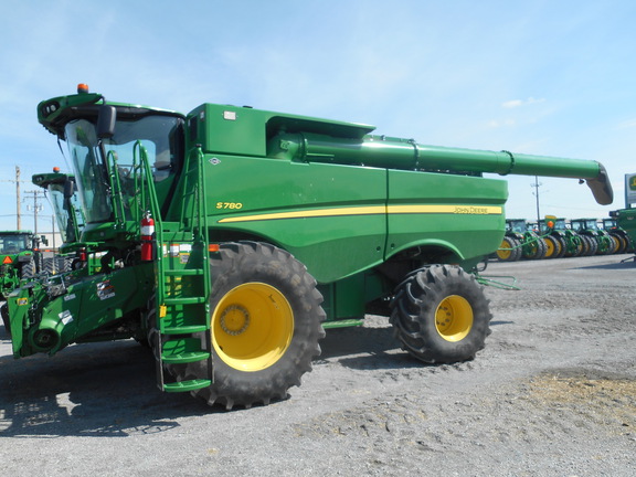 2019 John Deere S780 Combine