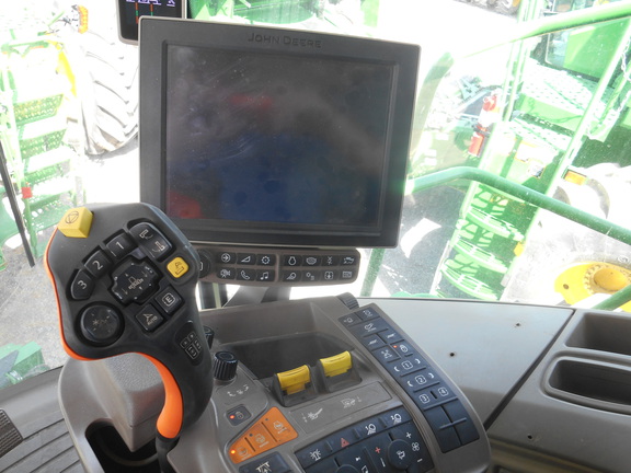 2019 John Deere S780 Combine