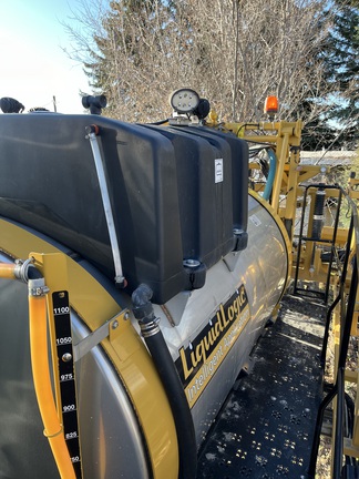 2019 RoGator RG1100C Sprayer/High Clearance