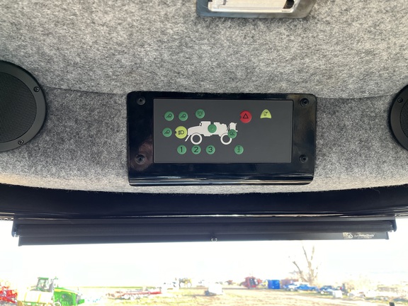 2019 RoGator RG1100C Sprayer/High Clearance