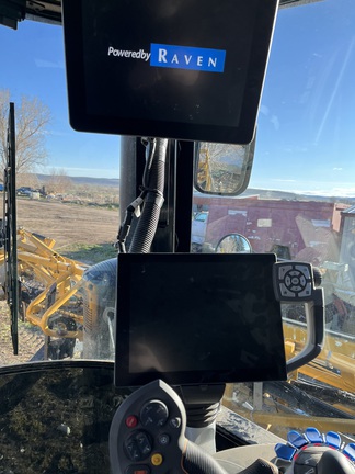 2019 RoGator RG1100C Sprayer/High Clearance