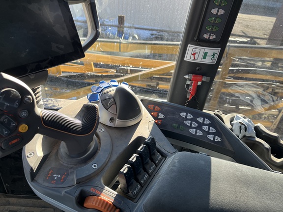 2019 RoGator RG1100C Sprayer/High Clearance