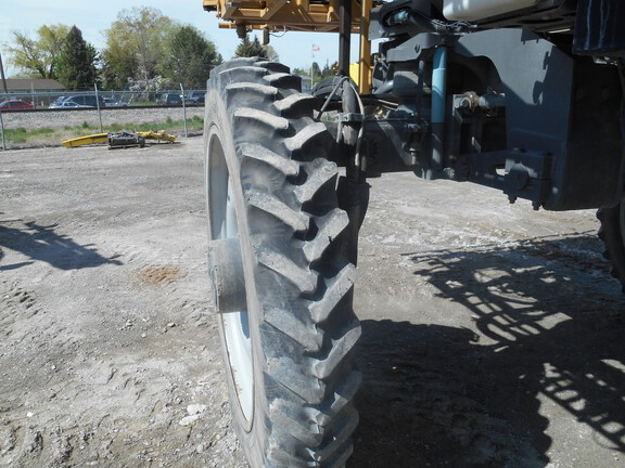 2019 RoGator RG1100C Sprayer/High Clearance