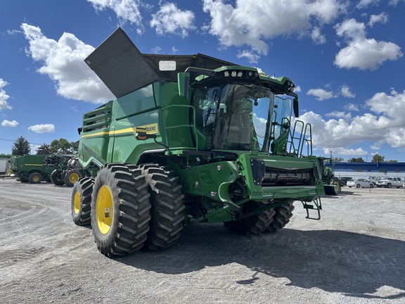 2024 John Deere X9 1000 Combine