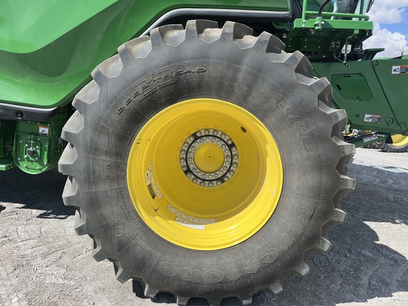 2024 John Deere X9 1000 Combine