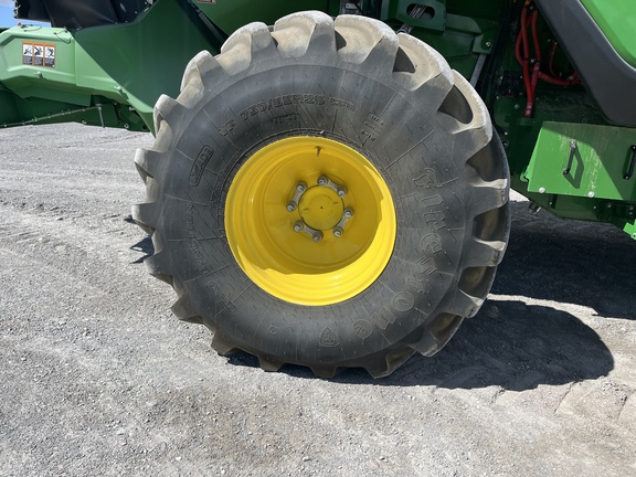 2024 John Deere X9 1000 Combine