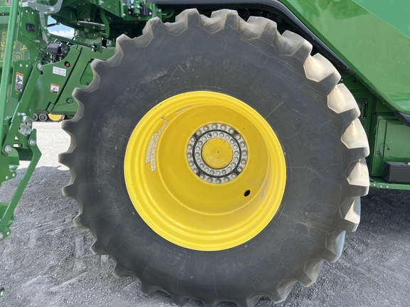 2024 John Deere X9 1000 Combine