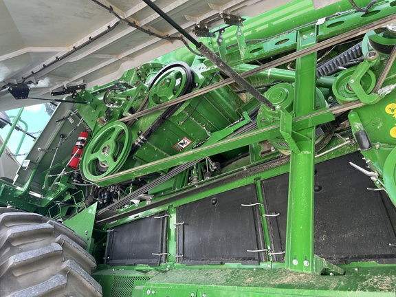 2024 John Deere X9 1000 Combine