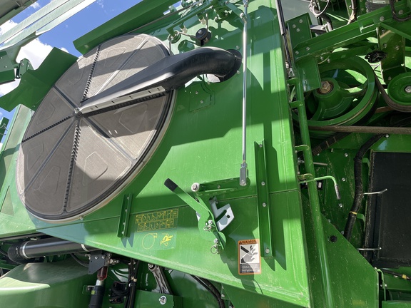 2024 John Deere X9 1000 Combine