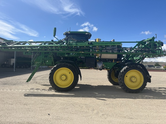 2022 John Deere 410R Sprayer/High Clearance