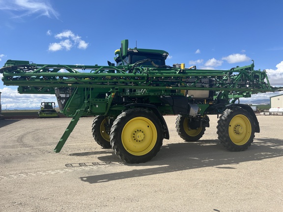 2022 John Deere 410R Sprayer/High Clearance