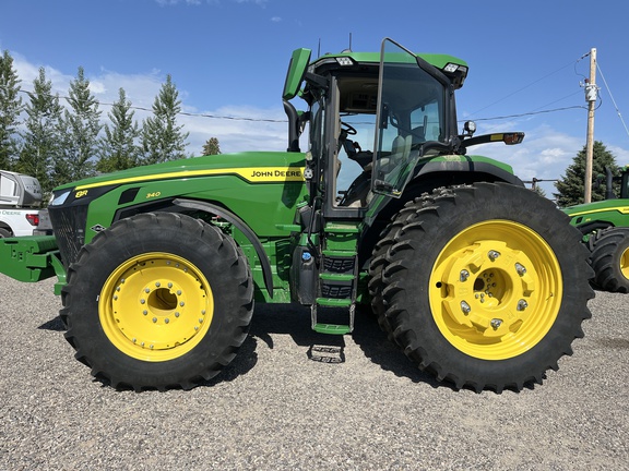 2022 John Deere 8R 340 Tractor