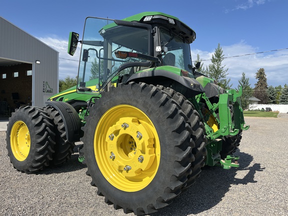 2022 John Deere 8R 340 Tractor