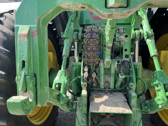 2022 John Deere 8R 340 Tractor
