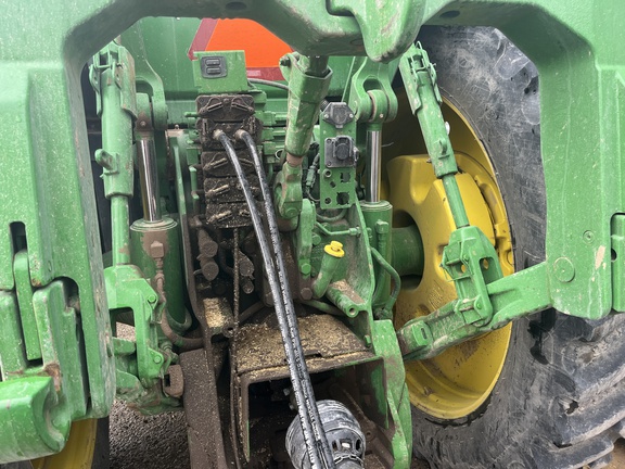 2013 John Deere 8285R Tractor