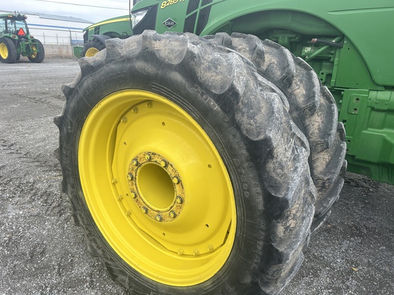 2013 John Deere 8285R Tractor