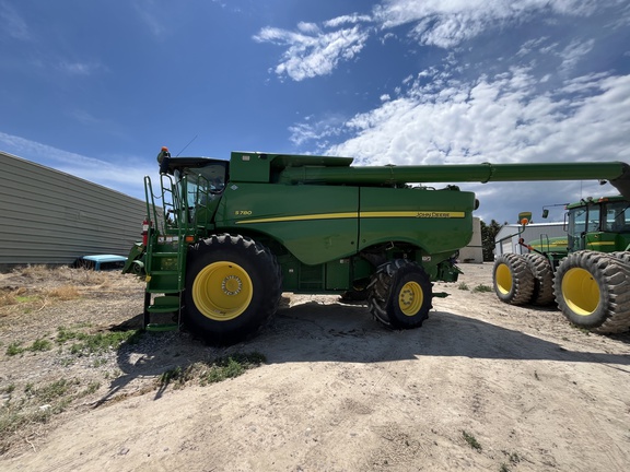 2020 John Deere S780 Combine