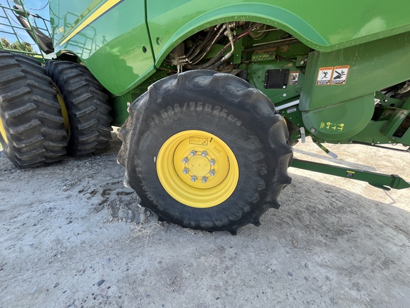 2020 John Deere S780 Combine