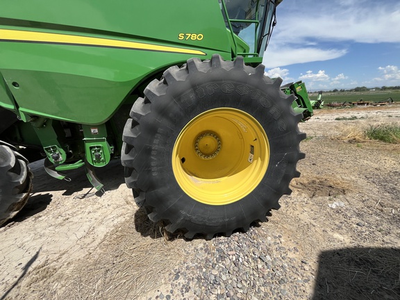2020 John Deere S780 Combine