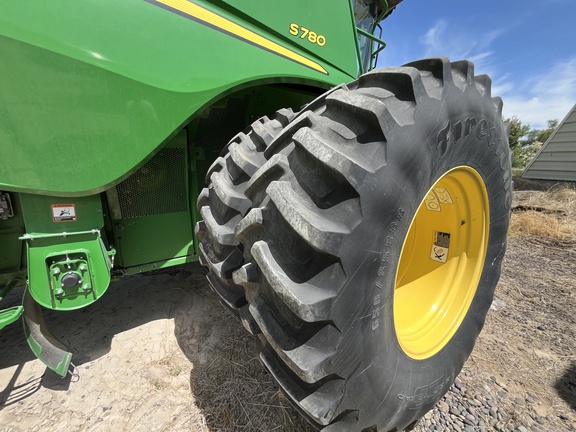 2020 John Deere S780 Combine