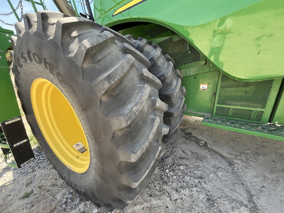 2020 John Deere S780 Combine