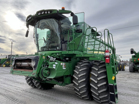 2020 John Deere S780 Combine